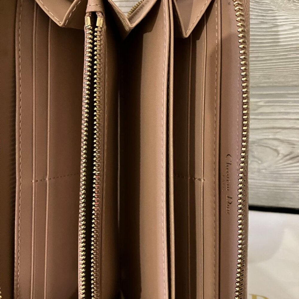 Christian Dior Zippered Wallet - Picture 7 of 8